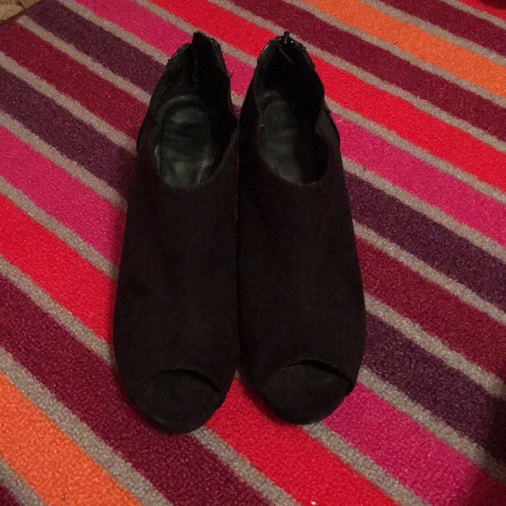 Heel boots